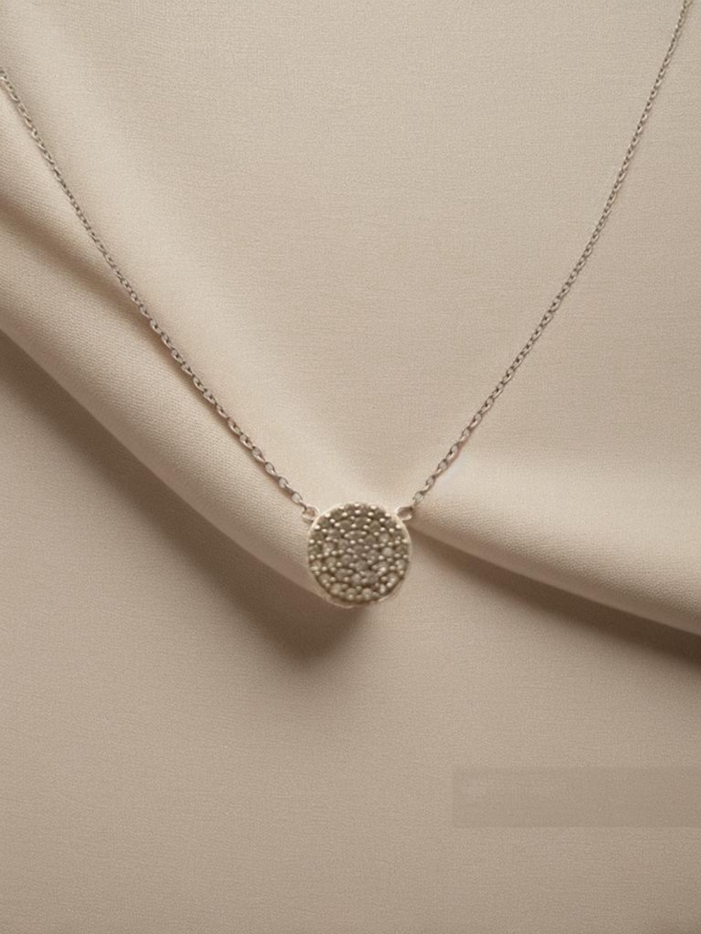 Delicate Sterling Silver and Crystal Disc Necklace 18” inches long - Picture 5 of 5